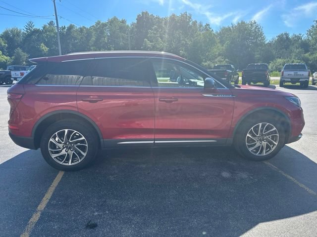 Used 2021 Lincoln Corsair AWD w/ Equipment Group 101A image 7