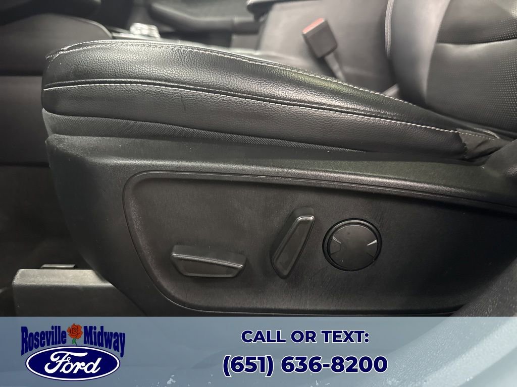 Used 2020 Ford Escape SE Sport image 29