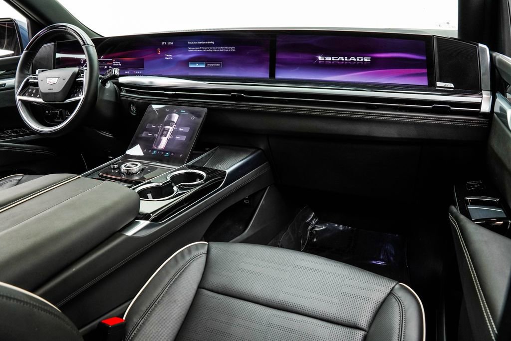 Used 2026 Cadillac Escalade Sport w/ Touring Package image 23