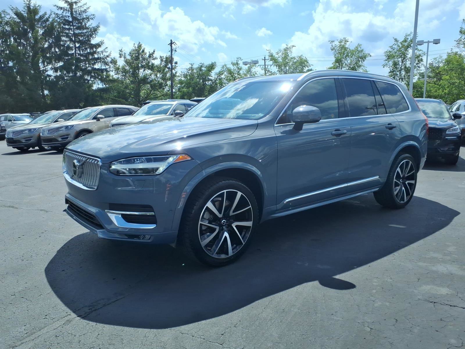 Used 2023 Volvo XC90 B5 Plus w/ Protection Package Premier AWD/4WD image 3