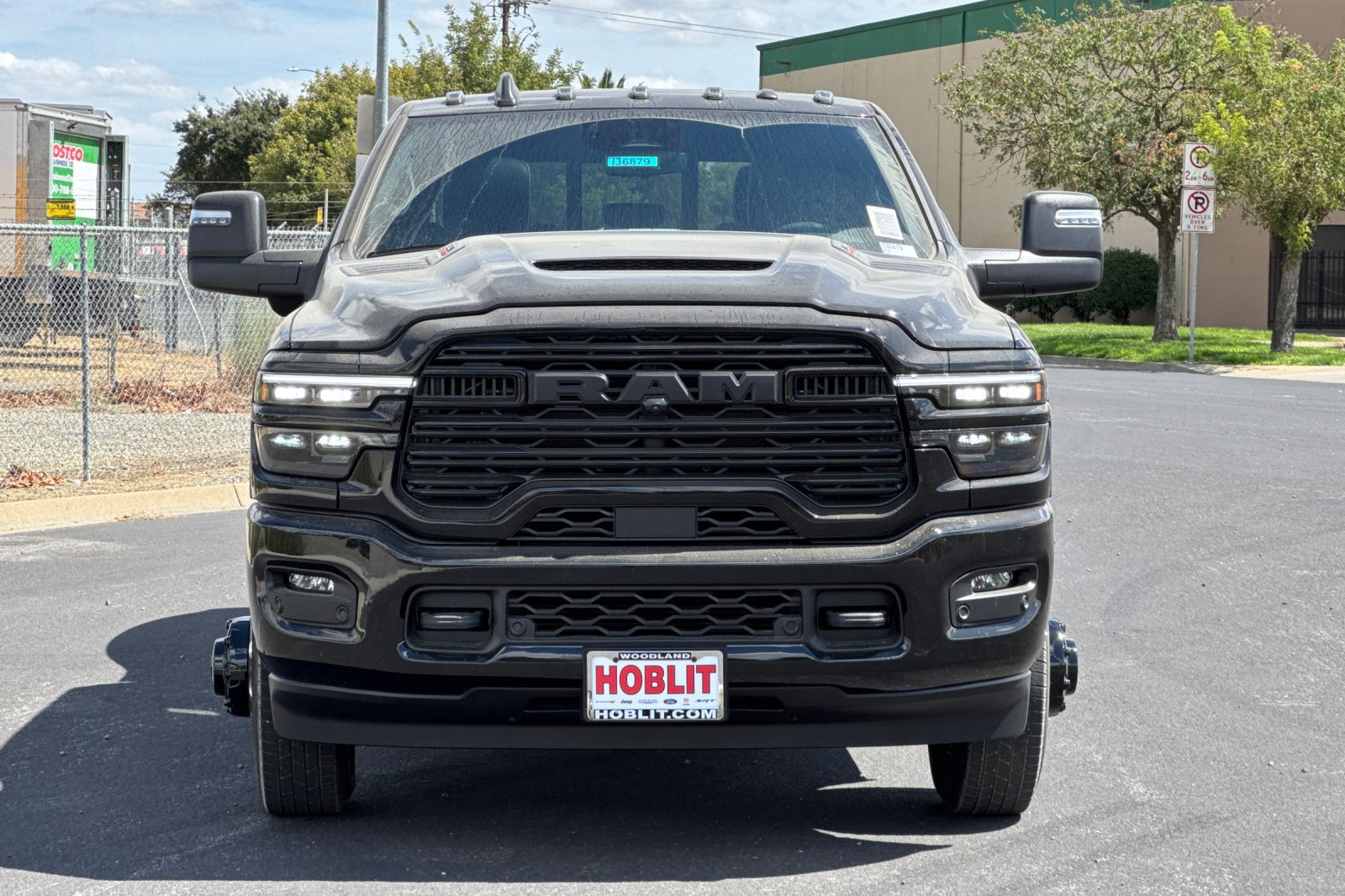 New 2027 RAM 3500 Laramie AWD/4WD image 8