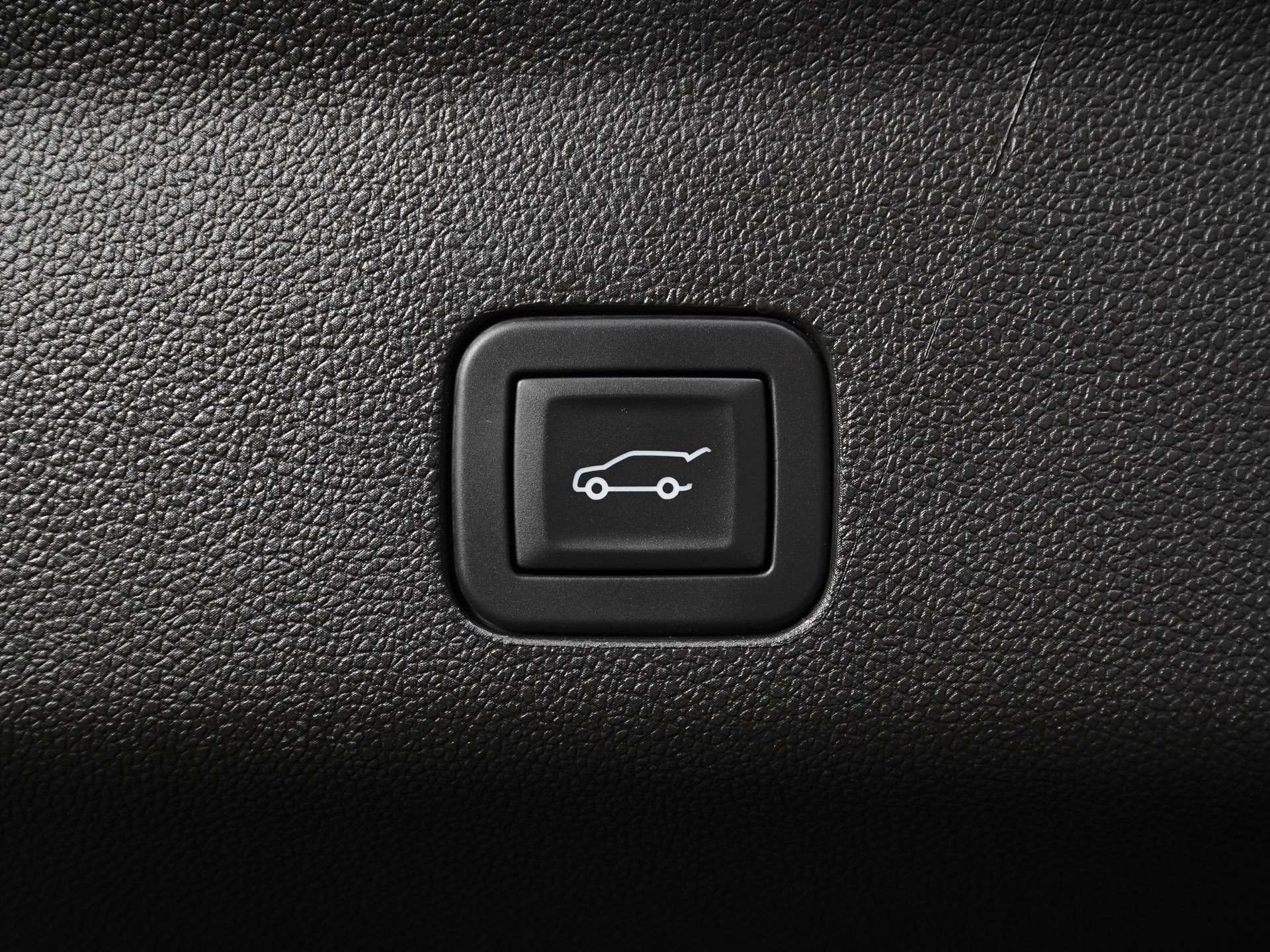 Used 2026 Cadillac Escalade Platinum Luxury w/ LPO, Floor Liner Package AWD/4WD image 14