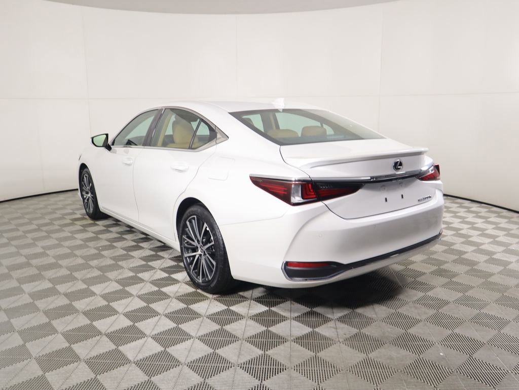 Certified 2025 Lexus ES 300h w/ Premium Package image 7