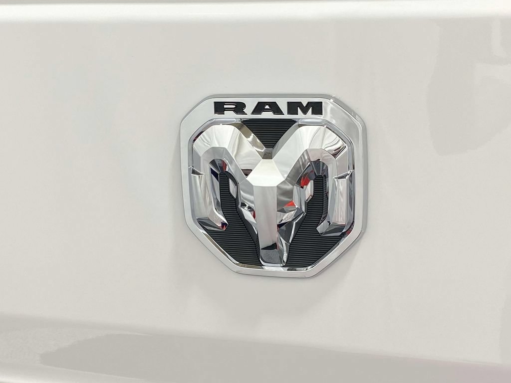 Used 2025 RAM ProMaster 2500 w/ U-Haul Equipment Group FWD image 8