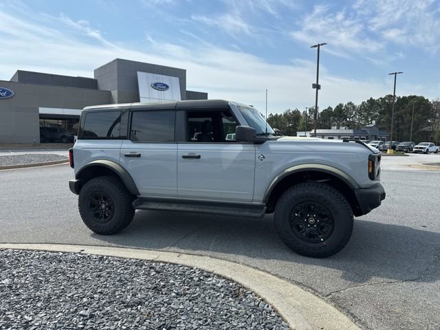 New 2026 Ford Bronco Outer Banks w/ Sasquatch Package image 1