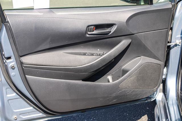 Used 2022 Toyota Corolla LE image 19