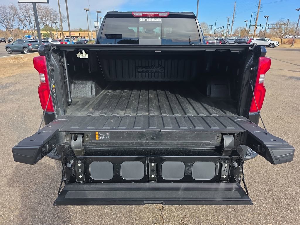 Used 2023 Chevrolet Silverado 1500 High Country w/ High Country Premium Package image 24