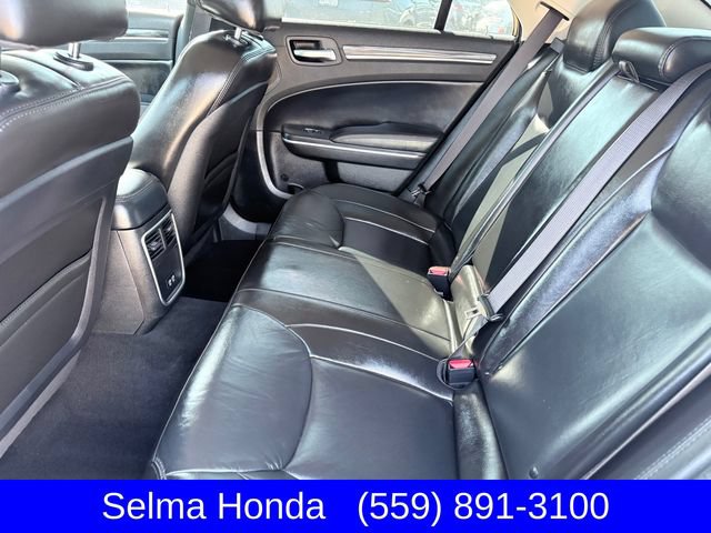 Used 2022 Chrysler 300 Touring L w/ Popular Equipment Group AWD/4WD image 7