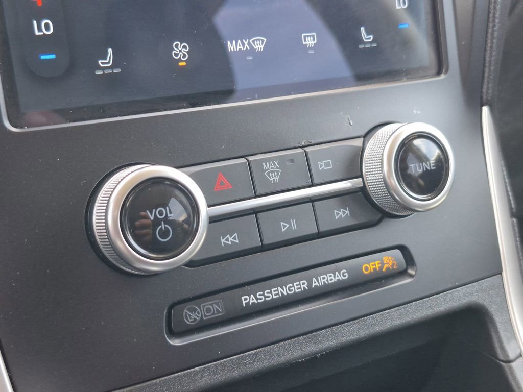 Used 2024 Ford Edge SEL image 23