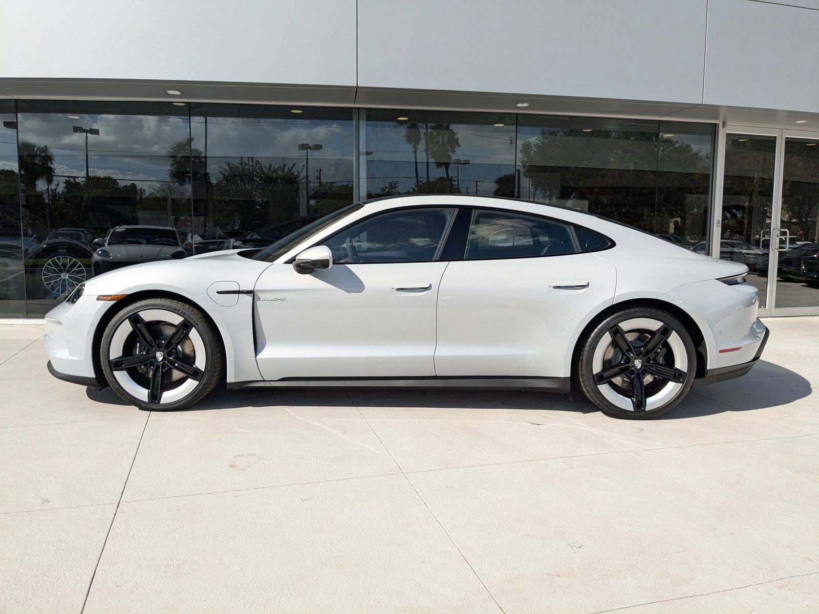 New 2025 Porsche Taycan 4S video 2