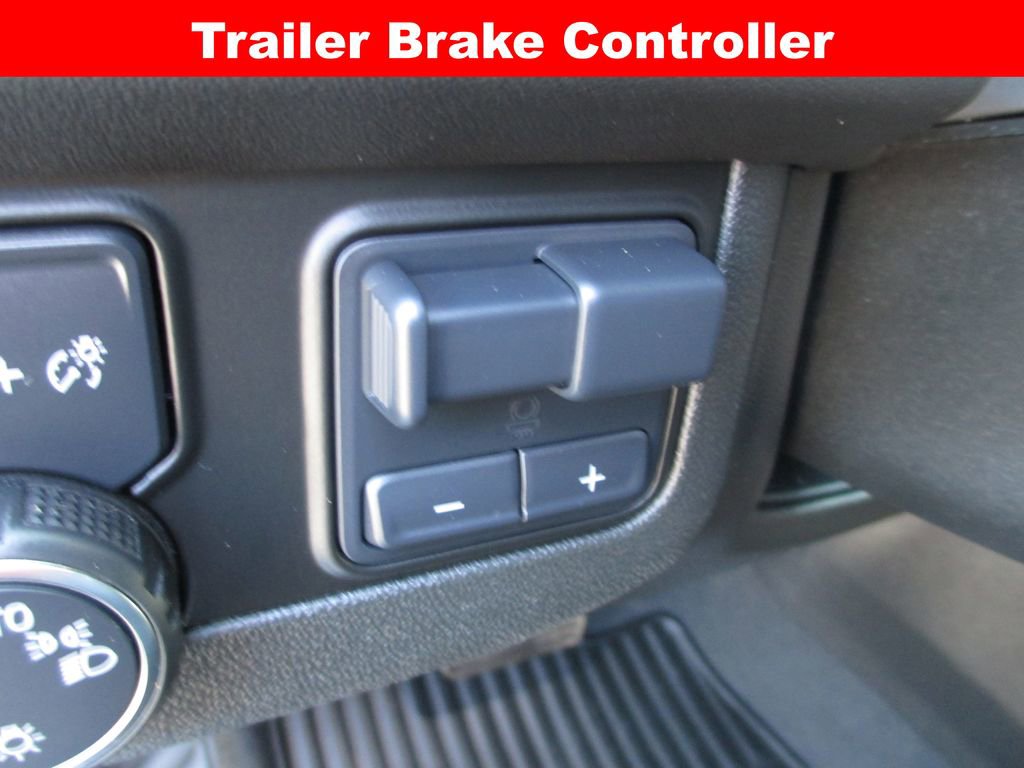 Used 2023 Chevrolet Suburban RST w/ Luxury Package image 22