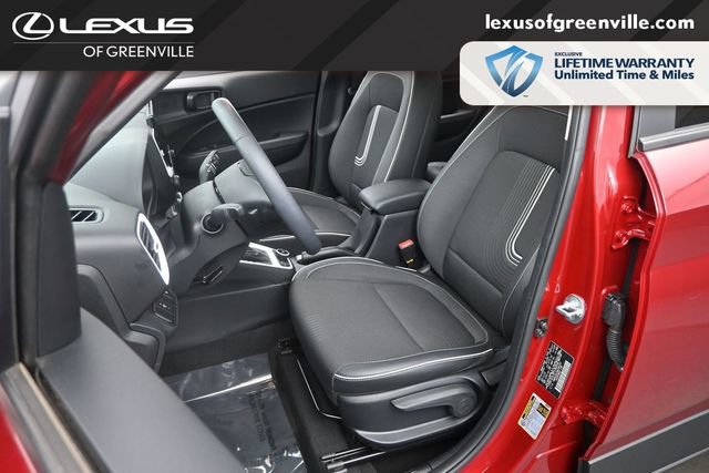 Used 2024 Hyundai Venue Limited FWD image 20