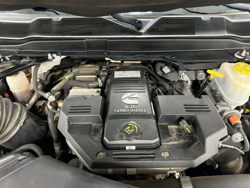 Used 2021 RAM 5500 Tradesman w/ Chrome Appearance Group AWD/4WD image 17