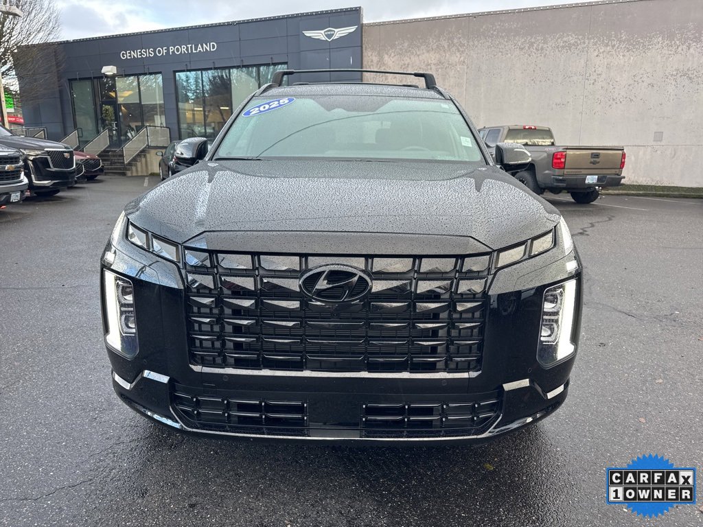 Used 2025 Hyundai Palisade Calligraphy image 2