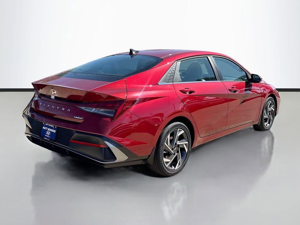 New 2025 Hyundai Elantra Limited image 5