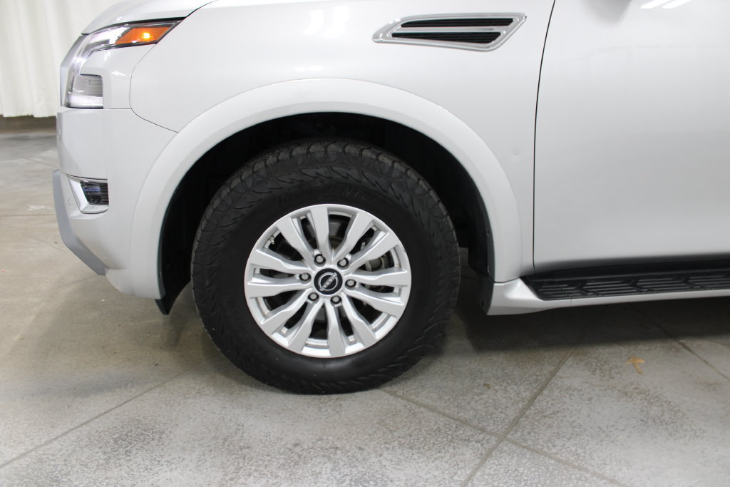 Used 2024 Nissan Armada SV RWD image 14