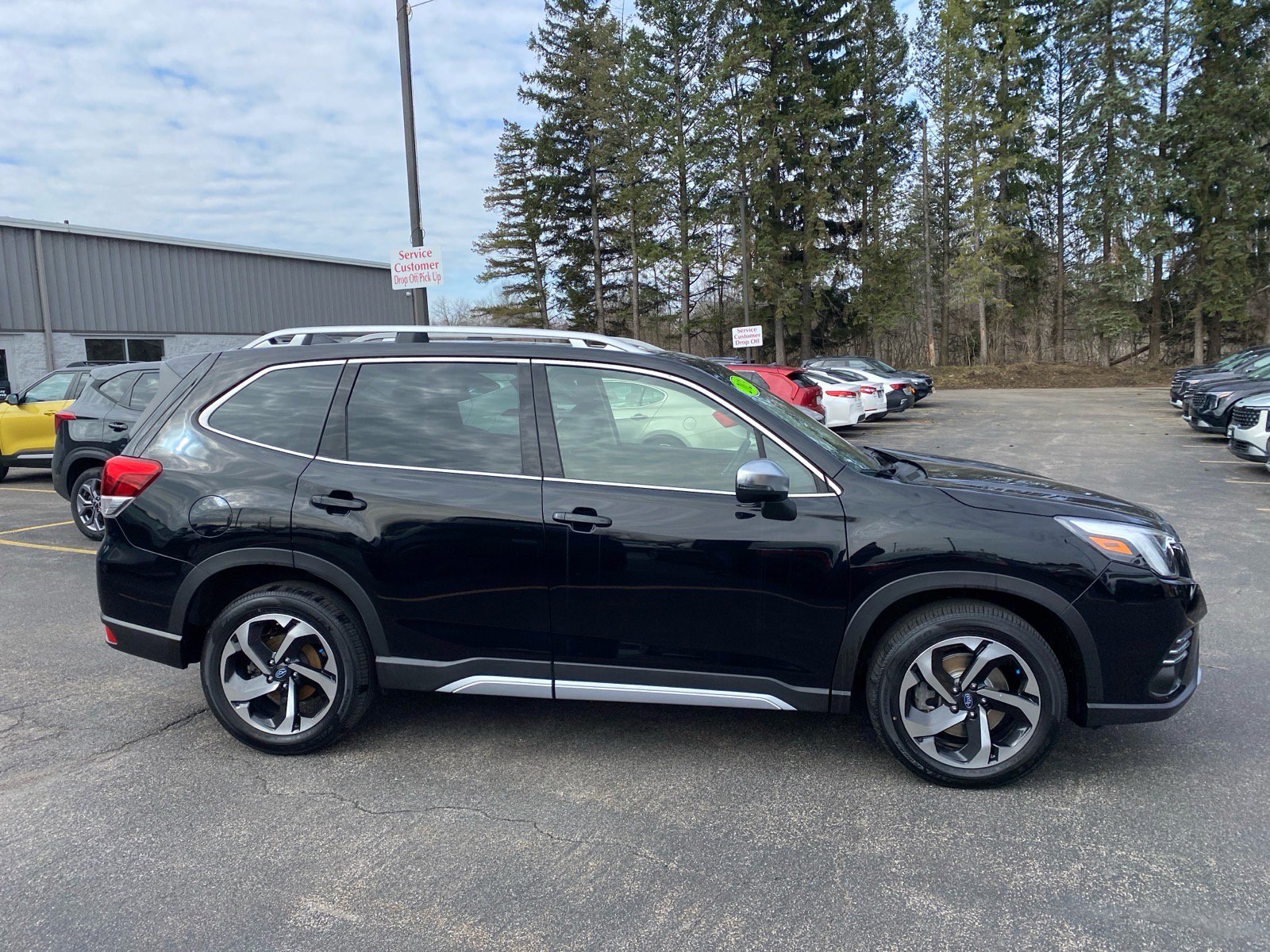 Used 2023 Subaru Forester Touring image 8