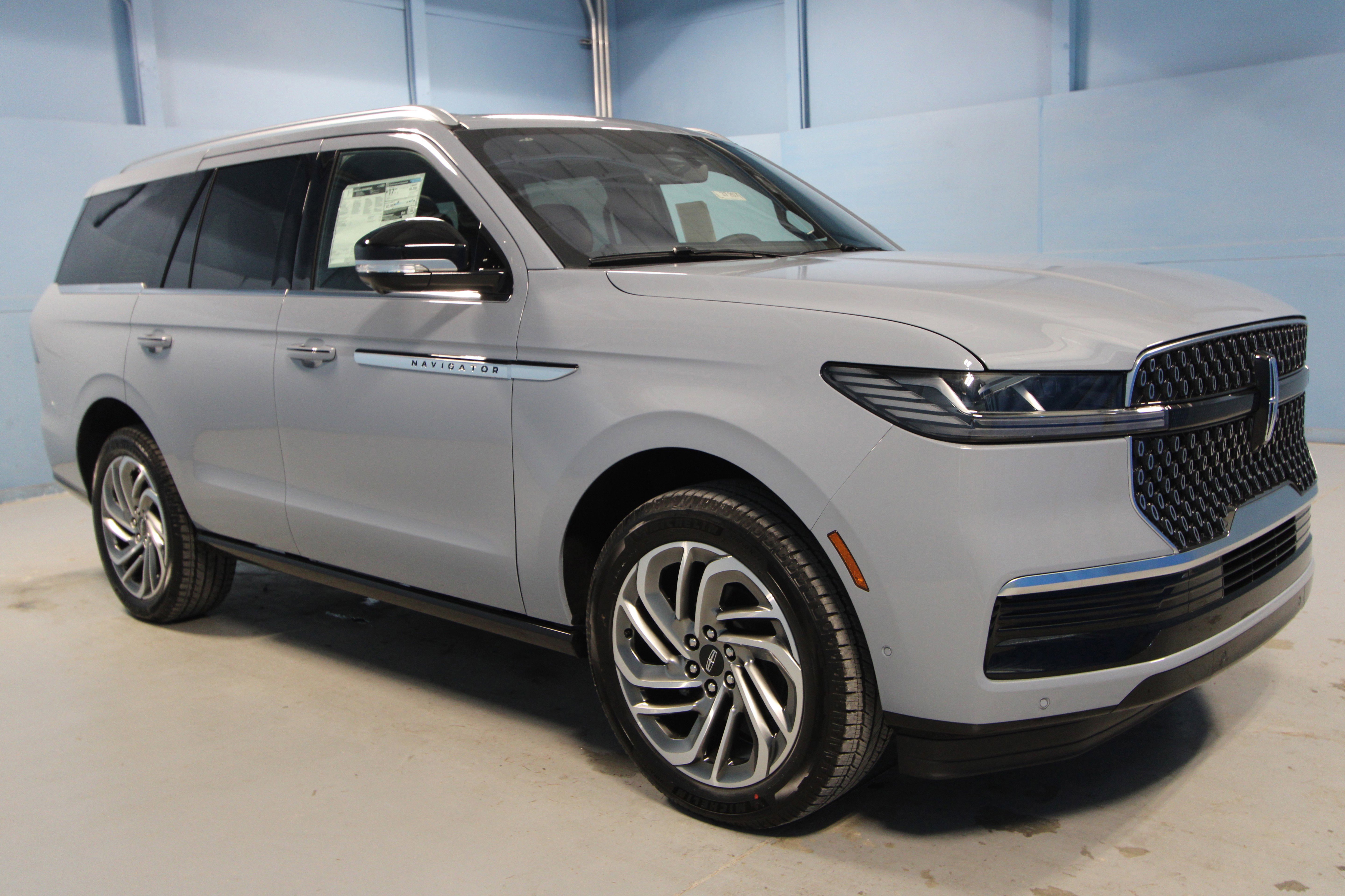 New 2025 Lincoln Navigator Reserve