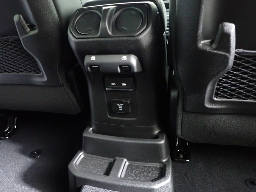 New 2027 Jeep Wrangler Unlimited Rubicon AWD/4WD image 38