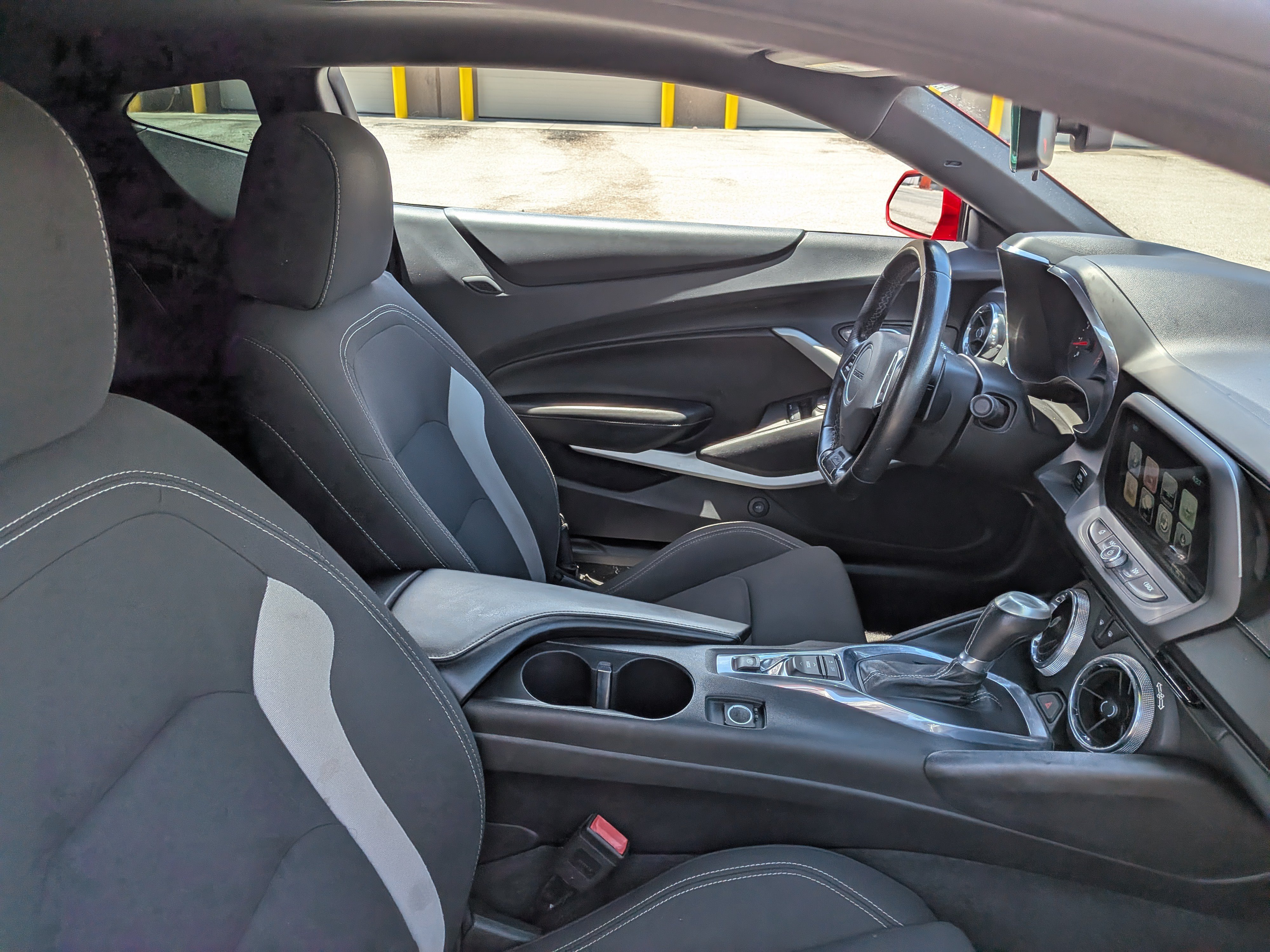 Used 2017 Chevrolet Camaro SS RWD image 14