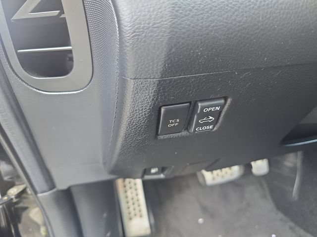 Used 2005 Nissan 350Z Touring RWD image 12