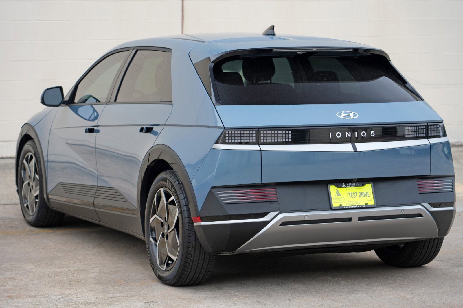 Used 2024 Hyundai Ioniq 5 SE RWD image 44