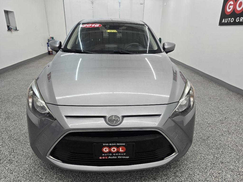 Used 2016 Scion iA FWD image 2