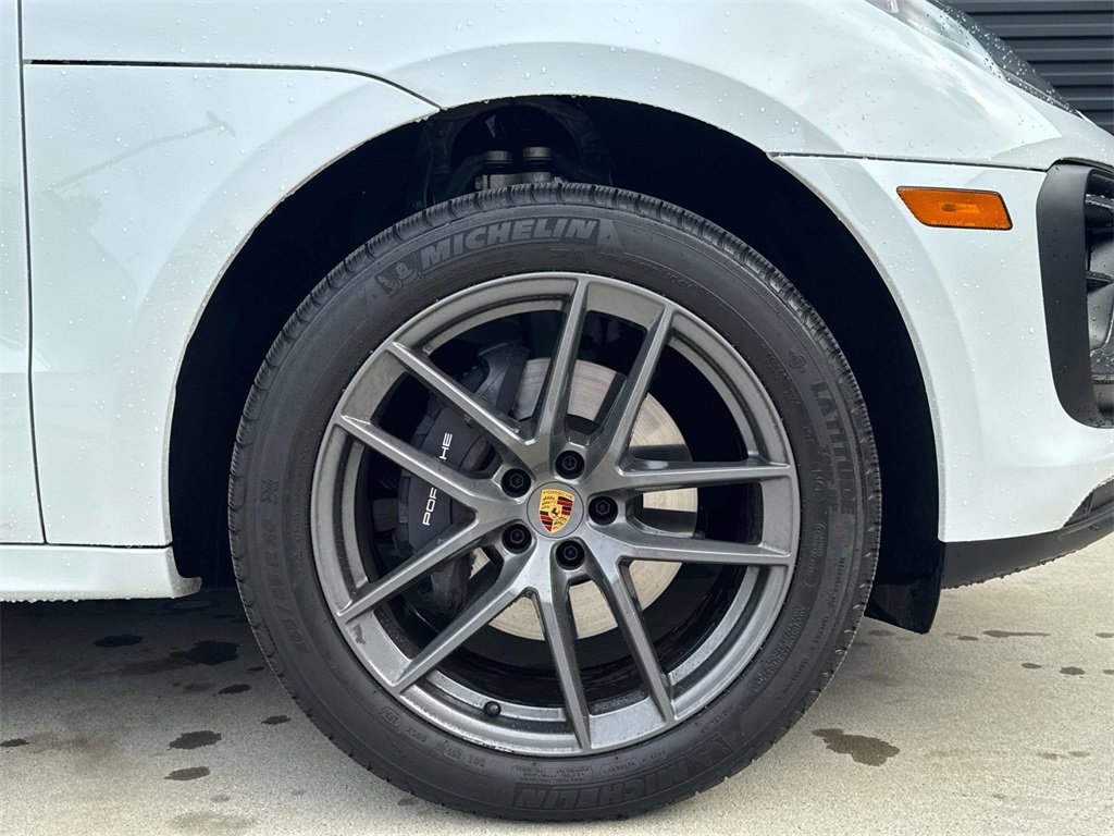 New 2025 Porsche Macan Turbo image 12