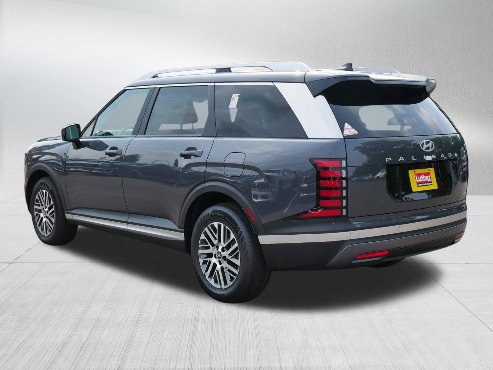 New 2026 Hyundai Palisade SEL image 3