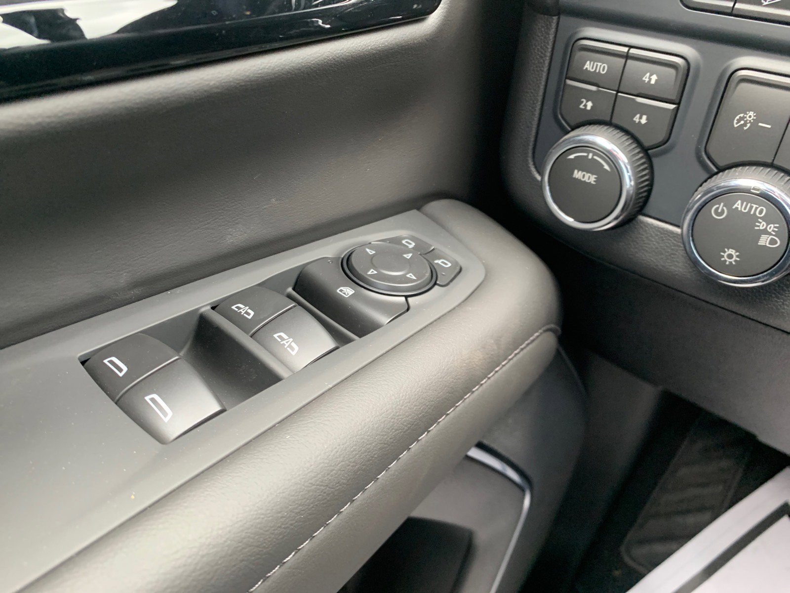 New 2026 Chevrolet Tahoe LS w/ LPO, Dark Essentials Package image 19