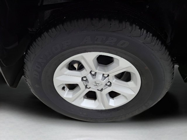 Used 2023 Toyota 4Runner SR5 Premium w/ Moonroof Package RWD image 9