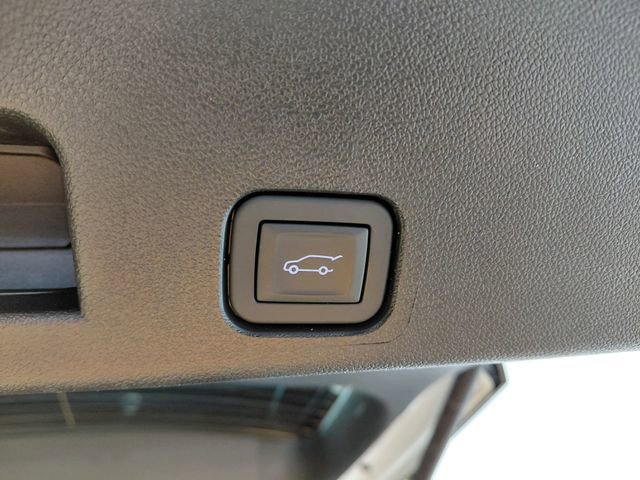 Used 2025 Buick Enclave Preferred AWD/4WD image 61