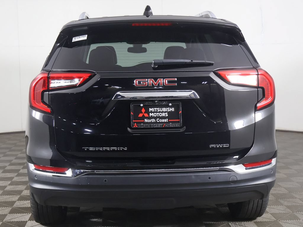 Used 2023 GMC Terrain SLT w/ Infotainment Package II AWD/4WD image 12