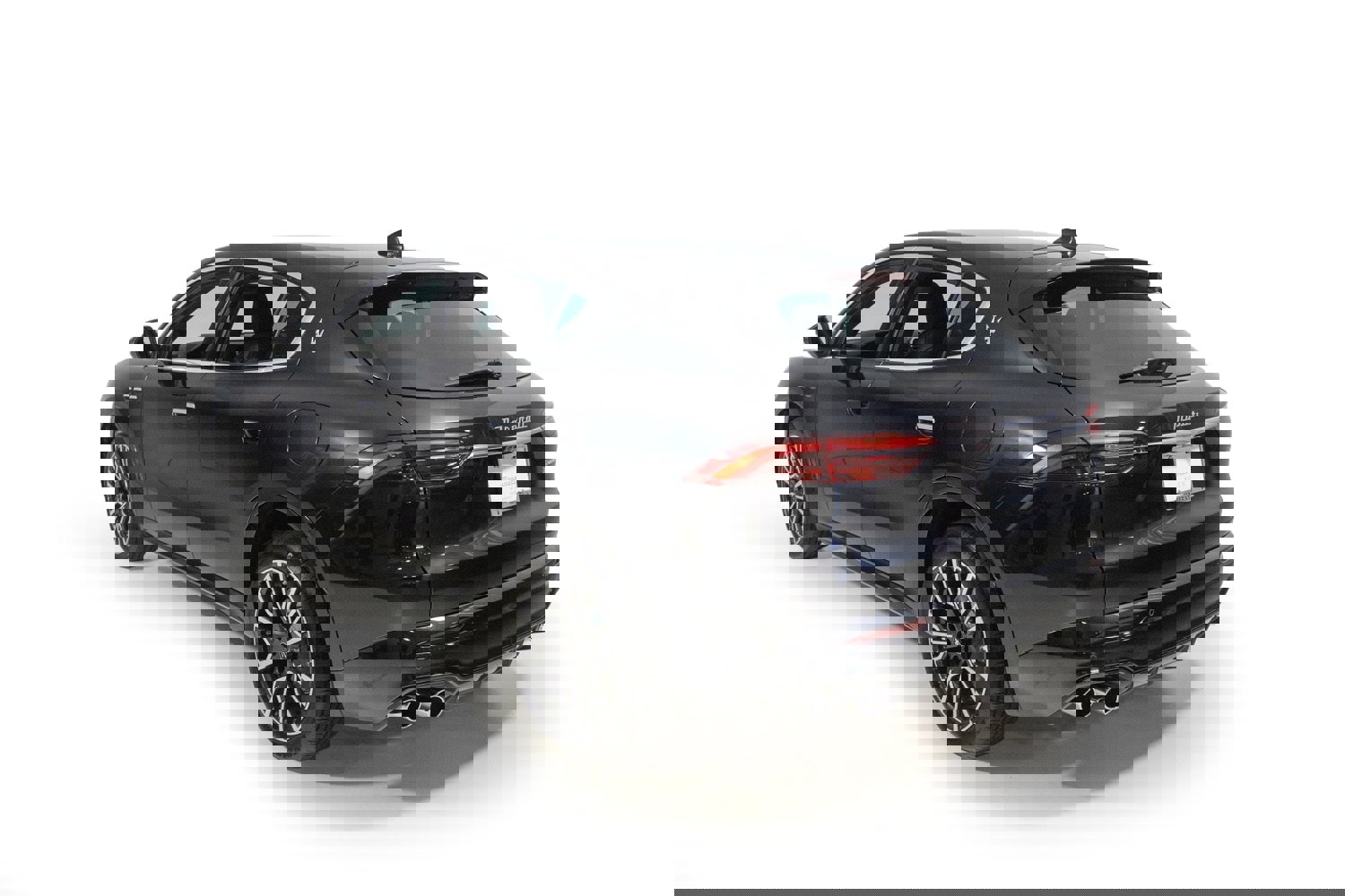 New 2025 Maserati Grecale GT image 5