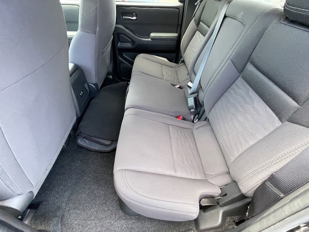Used 2024 Nissan Frontier SV w/ Technology Package image 22