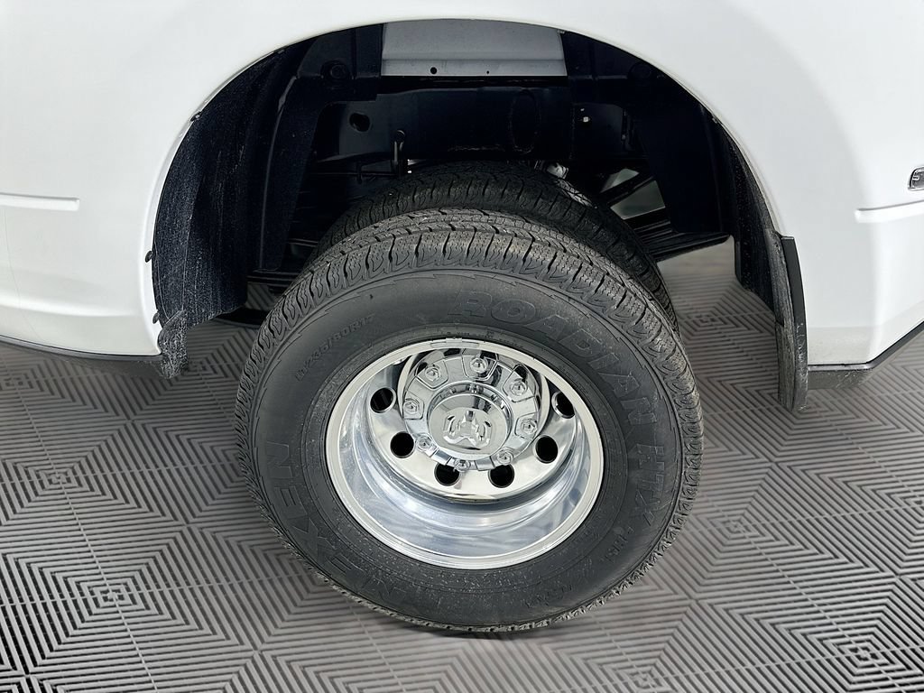 New 2026 RAM 3500 Tradesman w/ Chrome Appearance Group AWD/4WD image 17