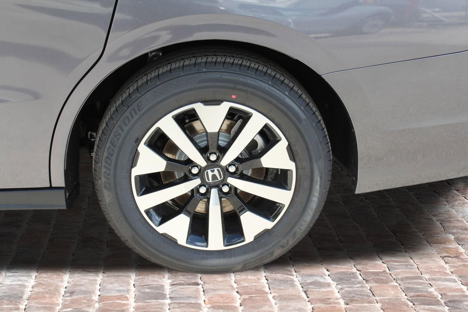 New 2026 Honda Odyssey EX-L image 37