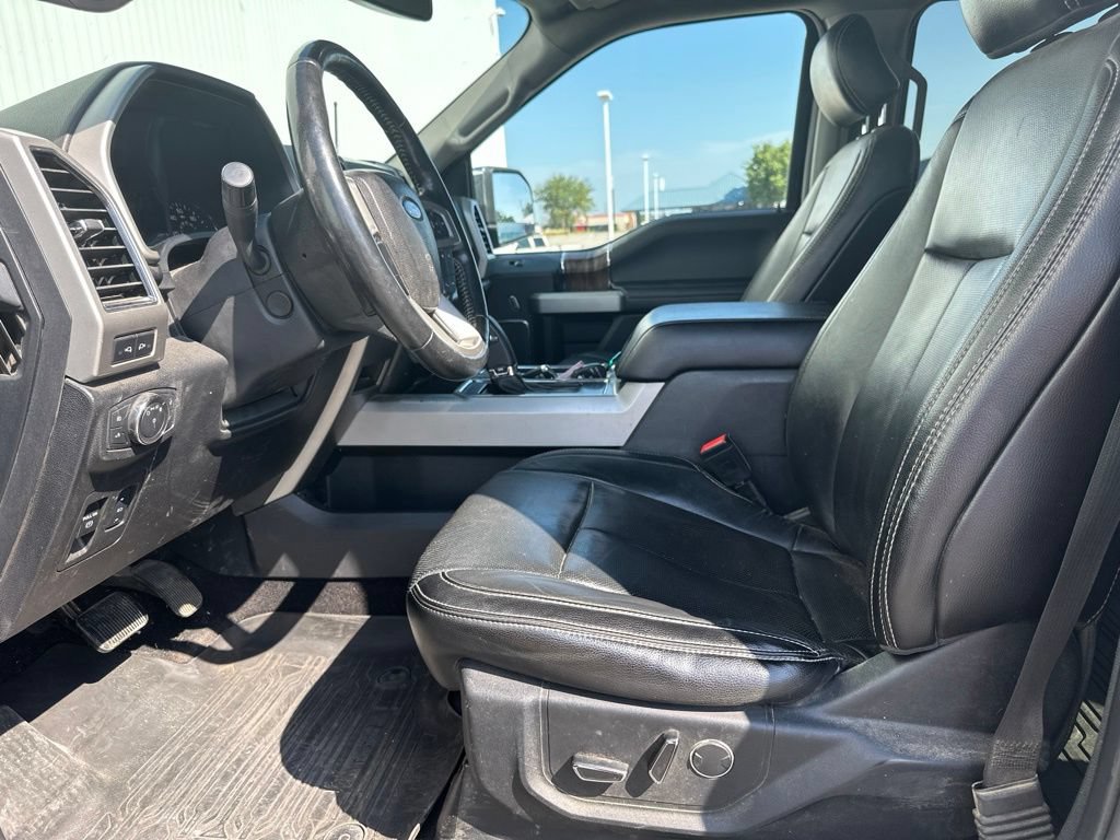 Used 2018 Ford F150 Lariat w/ Equipment Group 502A Luxury AWD/4WD image 14