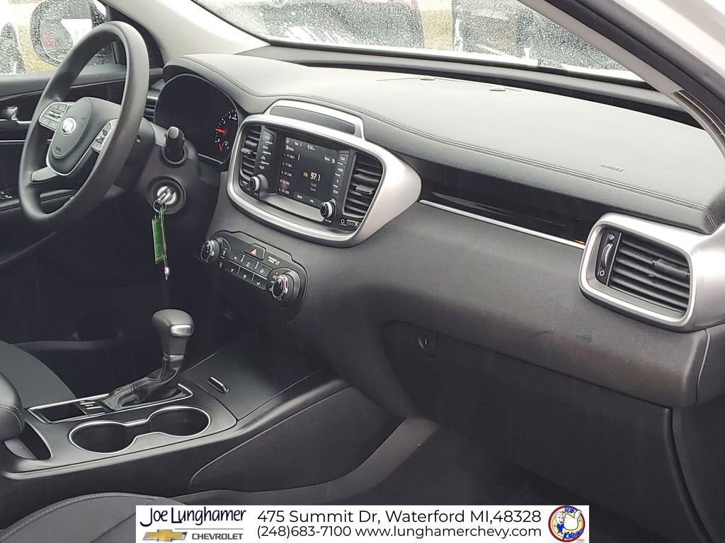 Used 2019 Kia Sorento LX image 27