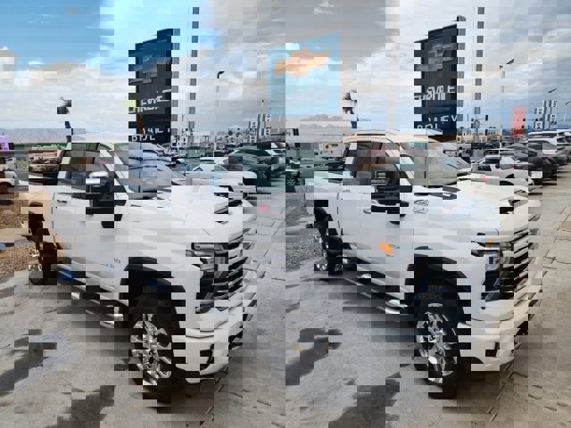 New 2025 Chevrolet Silverado 2500 LT w/ Z71 Chrome Sport Edition