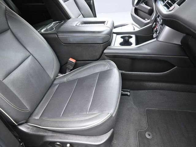 Used 2023 Chevrolet Suburban Premier image 30