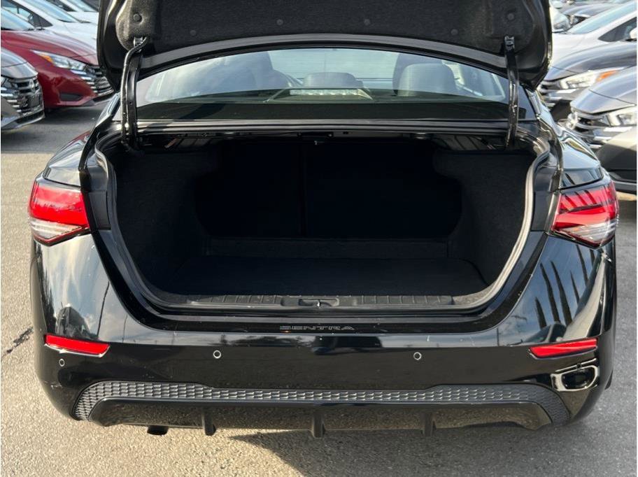 Used 2024 Nissan Sentra S image 5