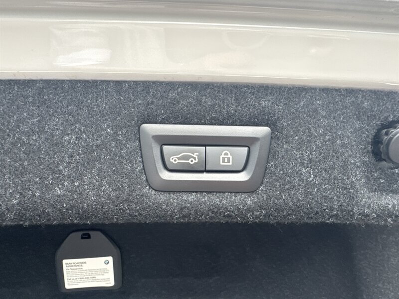 Used 2021 BMW 540i xDrive w/ Premium Package AWD/4WD image 37