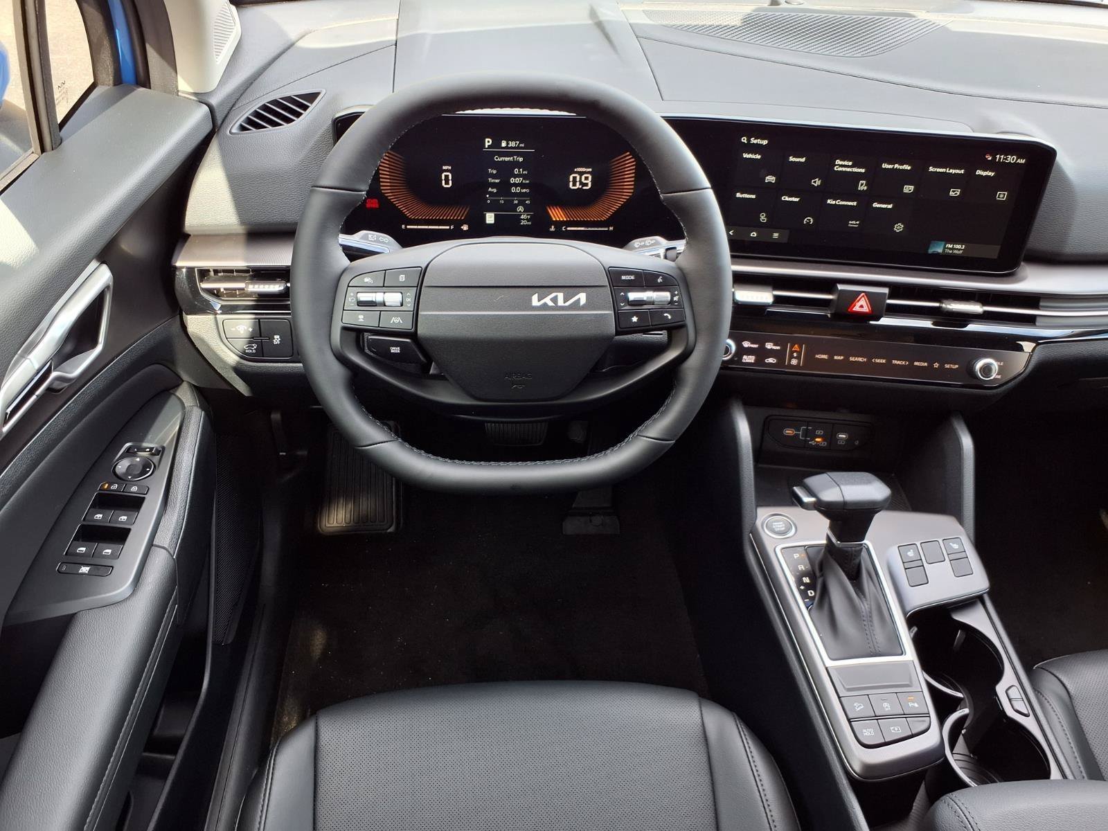 New 2026 Kia Sportage EX w/ EX Panorama Roof Package FWD image 6