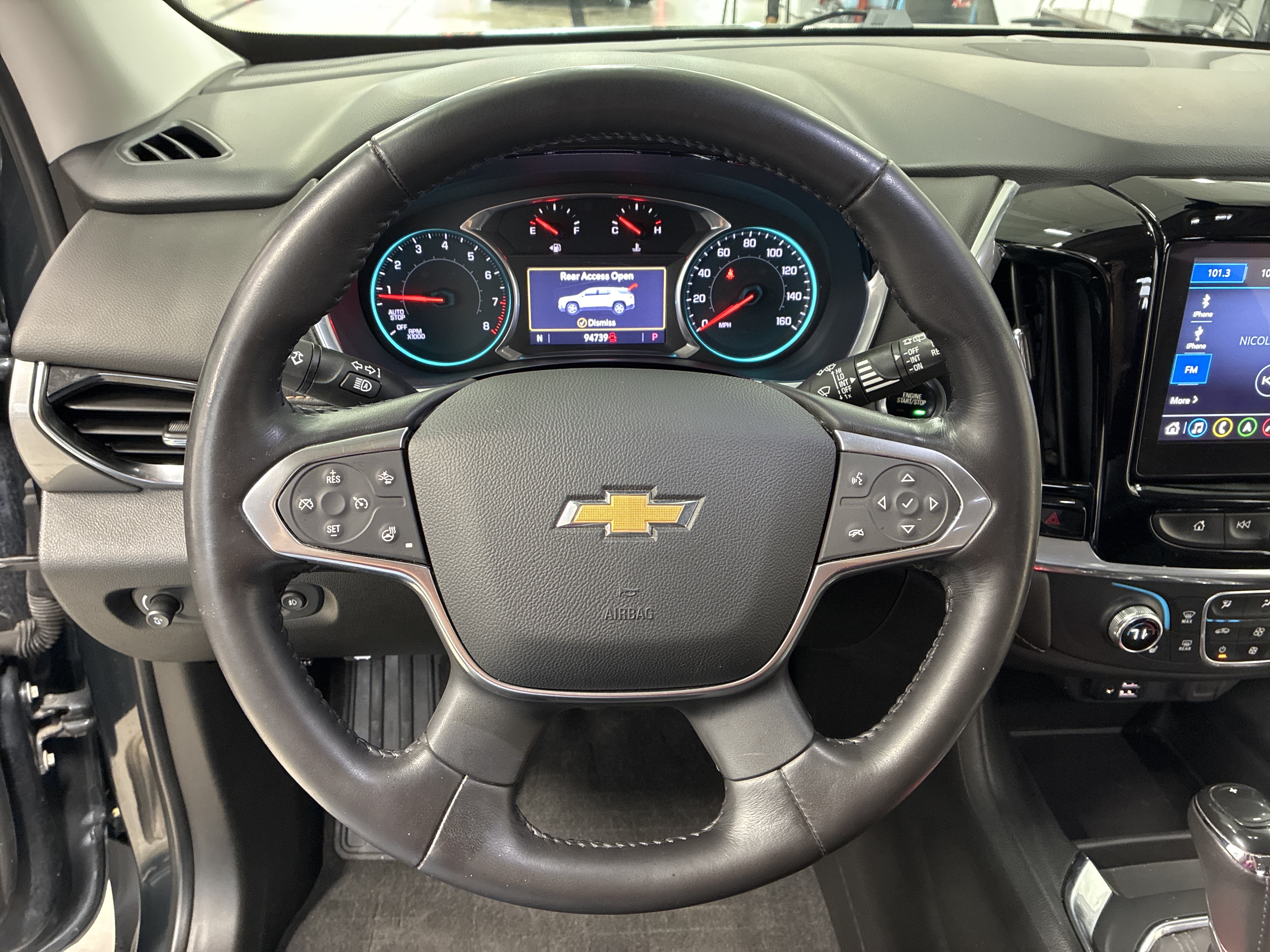 Used 2020 Chevrolet Traverse LT w/ LT Premium Package AWD/4WD image 24