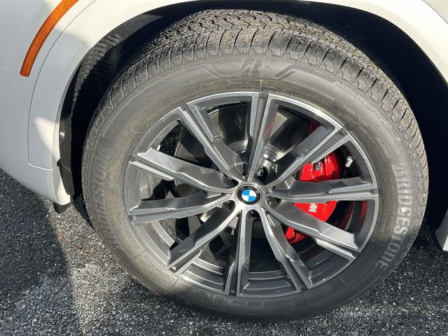 New 2026 BMW X6 xDrive40i w/ Climate Comfort Package image 7