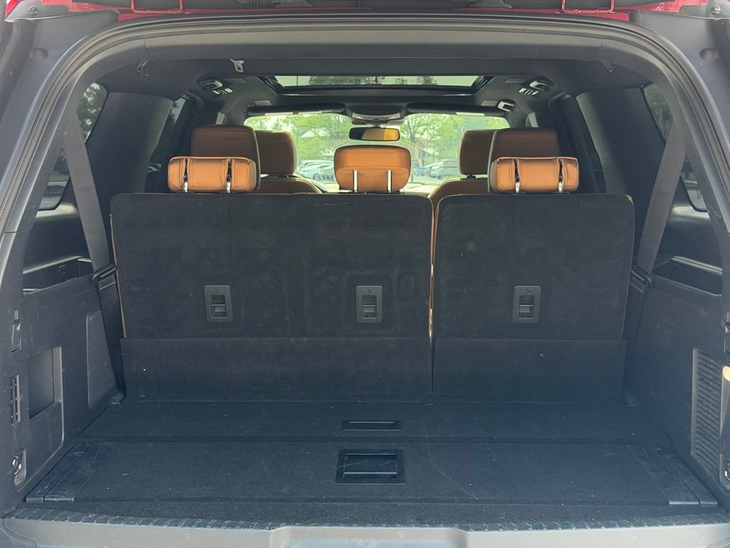 Used 2022 Ford Expedition Max Platinum AWD/4WD image 11