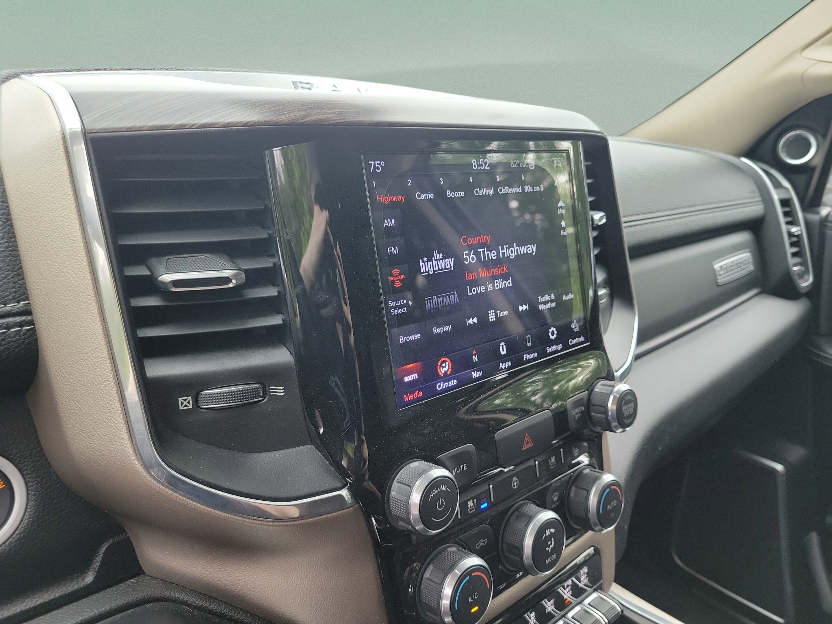 Certified 2019 RAM 2500 Laramie RWD image 17