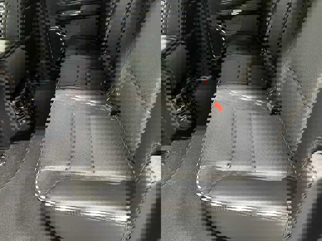 Used 2025 RAM 1500 Laramie image 42