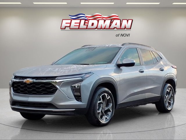Used 2025 Chevrolet Trax LT w/ Driver Confidence Package FWD image 1